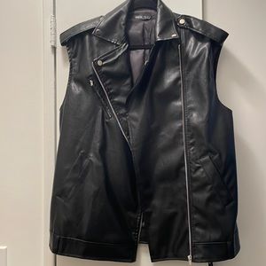 Oversized pu biker vest
